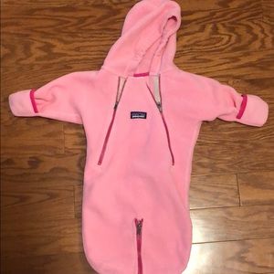 Patagonia infant girls fleece bunting